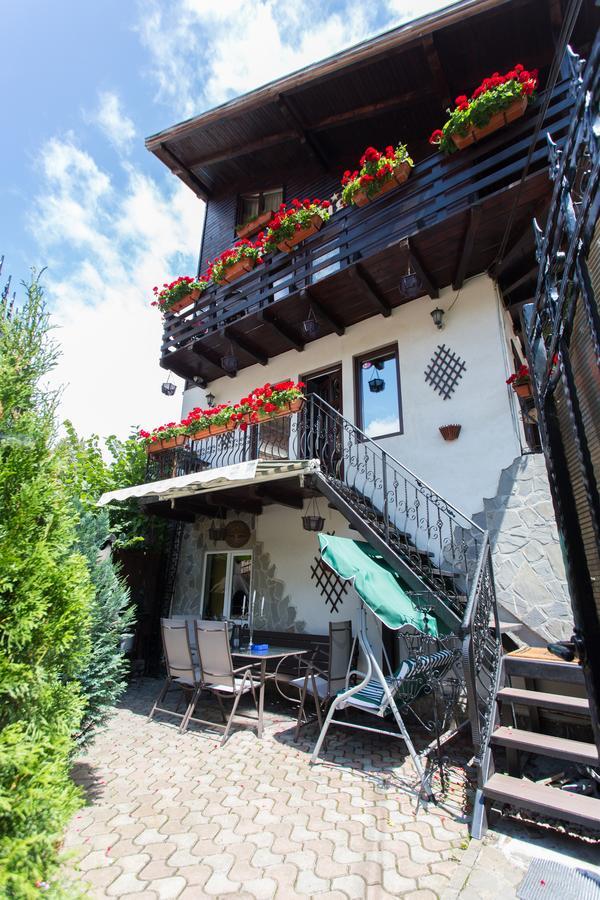 Pension Casa Wenge Sinaia Eksteriør bilde