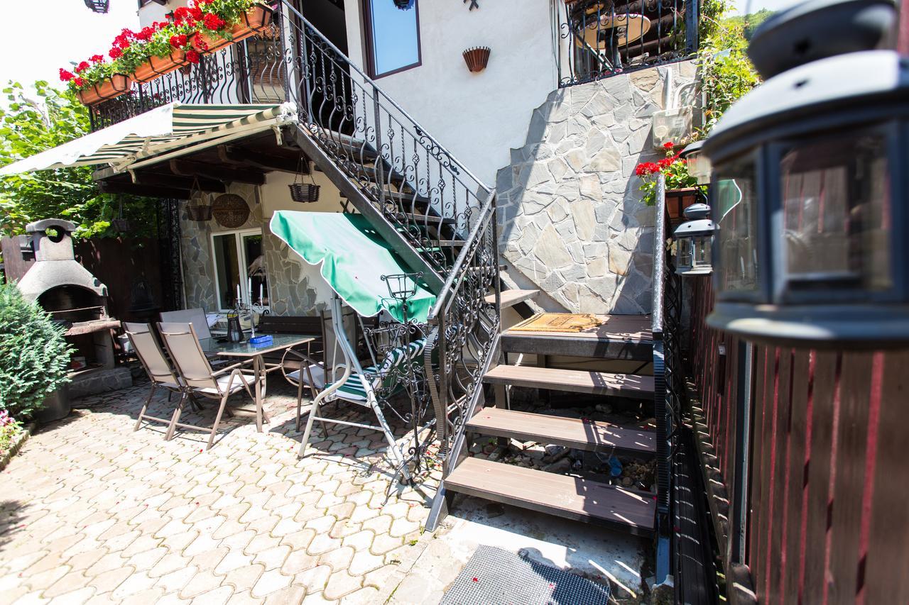 Pension Casa Wenge Sinaia Eksteriør bilde